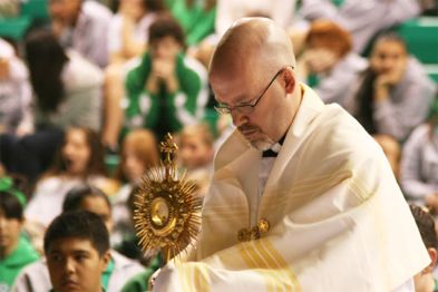 Very Rev Fr John Lankeit, Rector of Ss Simon & Jude Cathedral