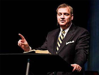 Prominent Southern Baptist leader and seminary president Al Mohler applauded