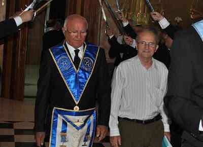 Bishop  Luiz Dem�trio Valentini, Bishop of the Diocese of Jales, in a Masonic Lodge