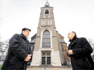 In Duisburg, North wants to close the Catholic Diocese St. Peter and Paul Church in Marxloh changed into a Merkez mosque.
