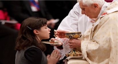 Pope Benedict gives Communion on the Tongue