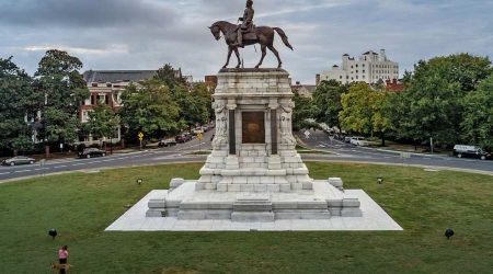 monumen