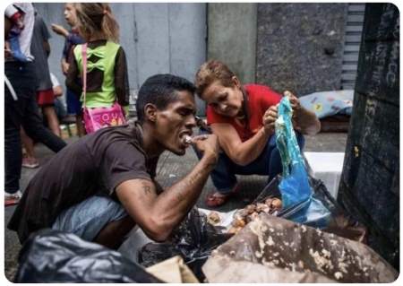 Venezuelans  eating from garbage trucks.
