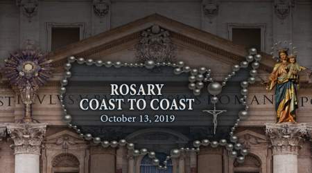 Octobre le mois du Rosaire - Un effort spécial dans la terrible lutte spirituelle contre les forces antichrétiennes Rosary-coast-to-coast-2019