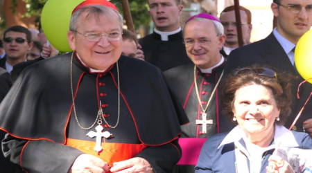 Cardinal Raymond Burke at the 2017 Rome March for Life. Bishop Athanasius Schneider is behind him. 