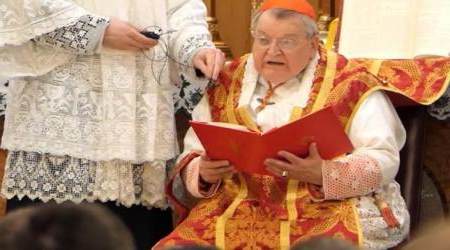 Cardinal Raymond Burke at a Traditional Latin Mass the morning of the 2020 March for Life