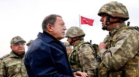 Erdogan greets Turkish troops