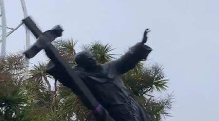 Statue of Roman Catholic Spanish Priest St. Junípero Serra torn down
