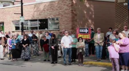 The rosary rally for Fr. James Altman drew hundreds