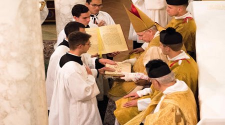 Ordination of lectors in the traditional Roman rite