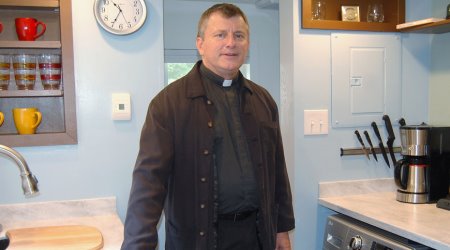 Father Peter Williams, long-time pastor of Holy Family parish in the Diocese of Burlington, VT