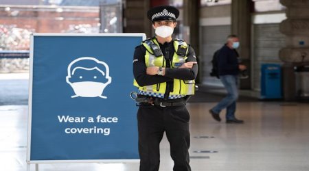 mask police