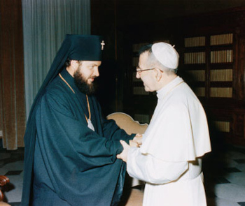 John Paul I welcomes Msgr. Nikodim, Orthodox Metropolitan of Leningrad