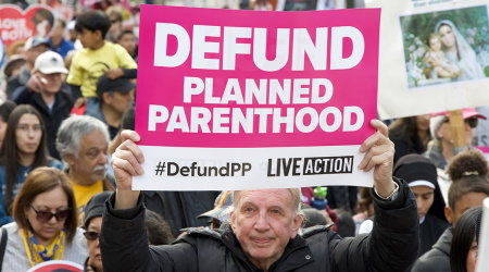 Planned Parenthood Panics as Trump’s ‘Big Beautiful Bill’ Crackdown Threatens to Shutter 200 Clinics