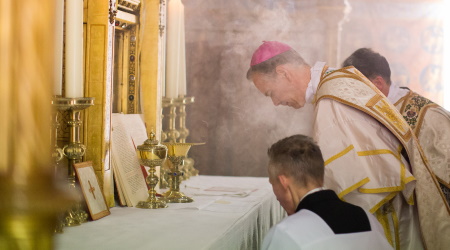 Why the Church’s Religious Should Return to the Traditional Liturgy