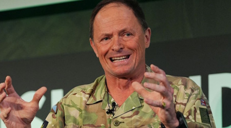UK Army Chief Warns Public: Begin Preparing for War UK Army Chief Warns Public: Begin Preparing for War